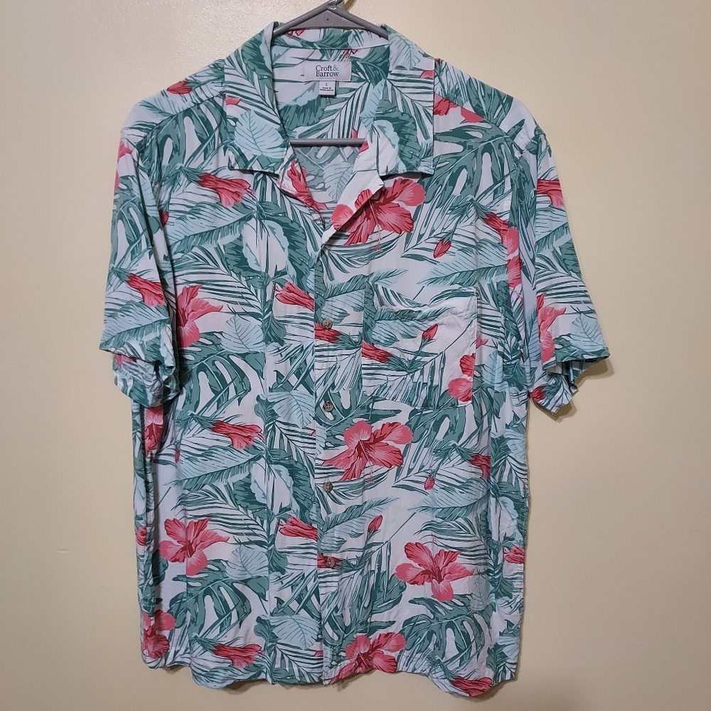 Croft & Barrow Rayon Tropical Hawaiian Floral Button down Large Vacation Travel